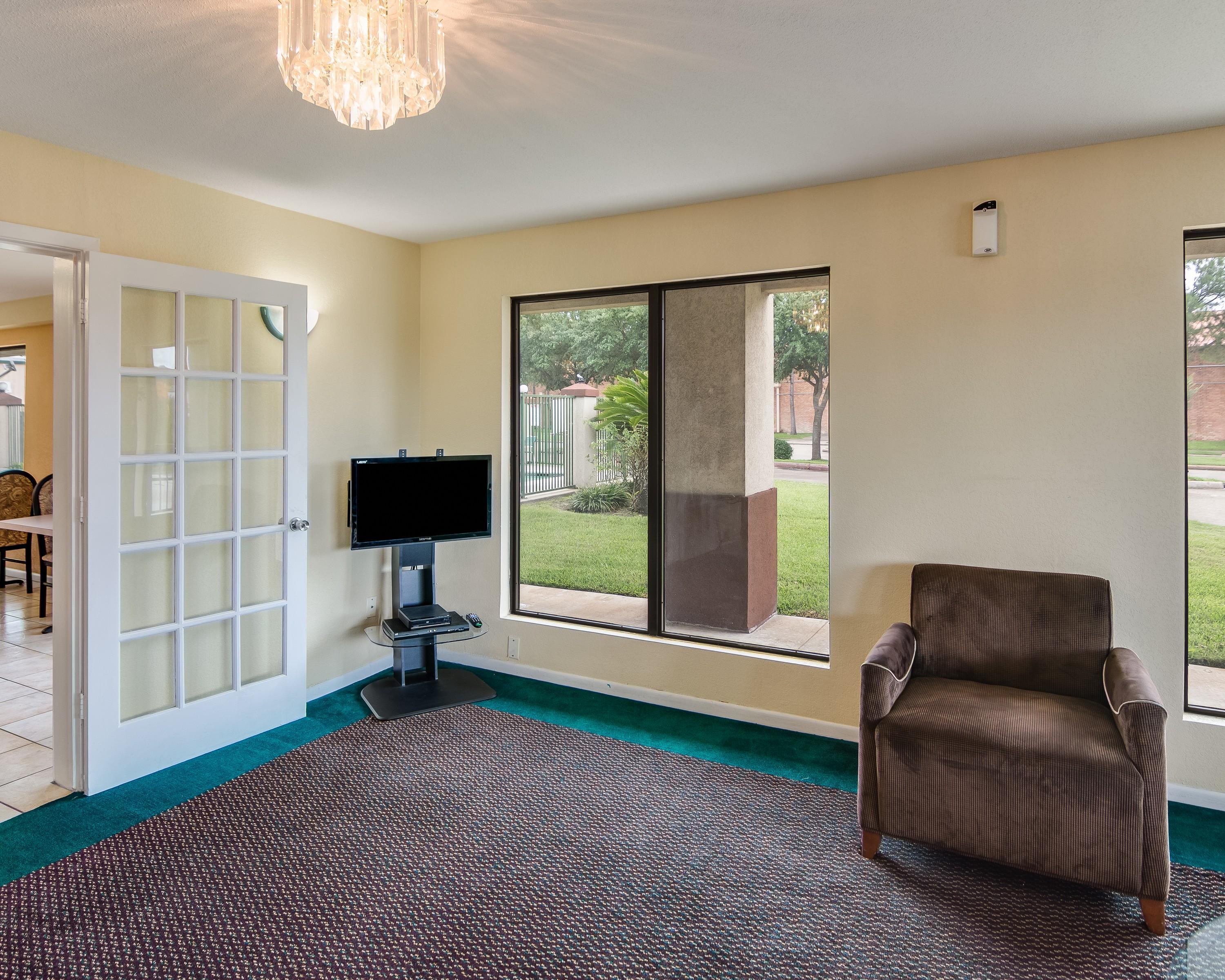 Rodeway Inn & Suites Hwy 290 Nw Хьюстон Экстерьер фото