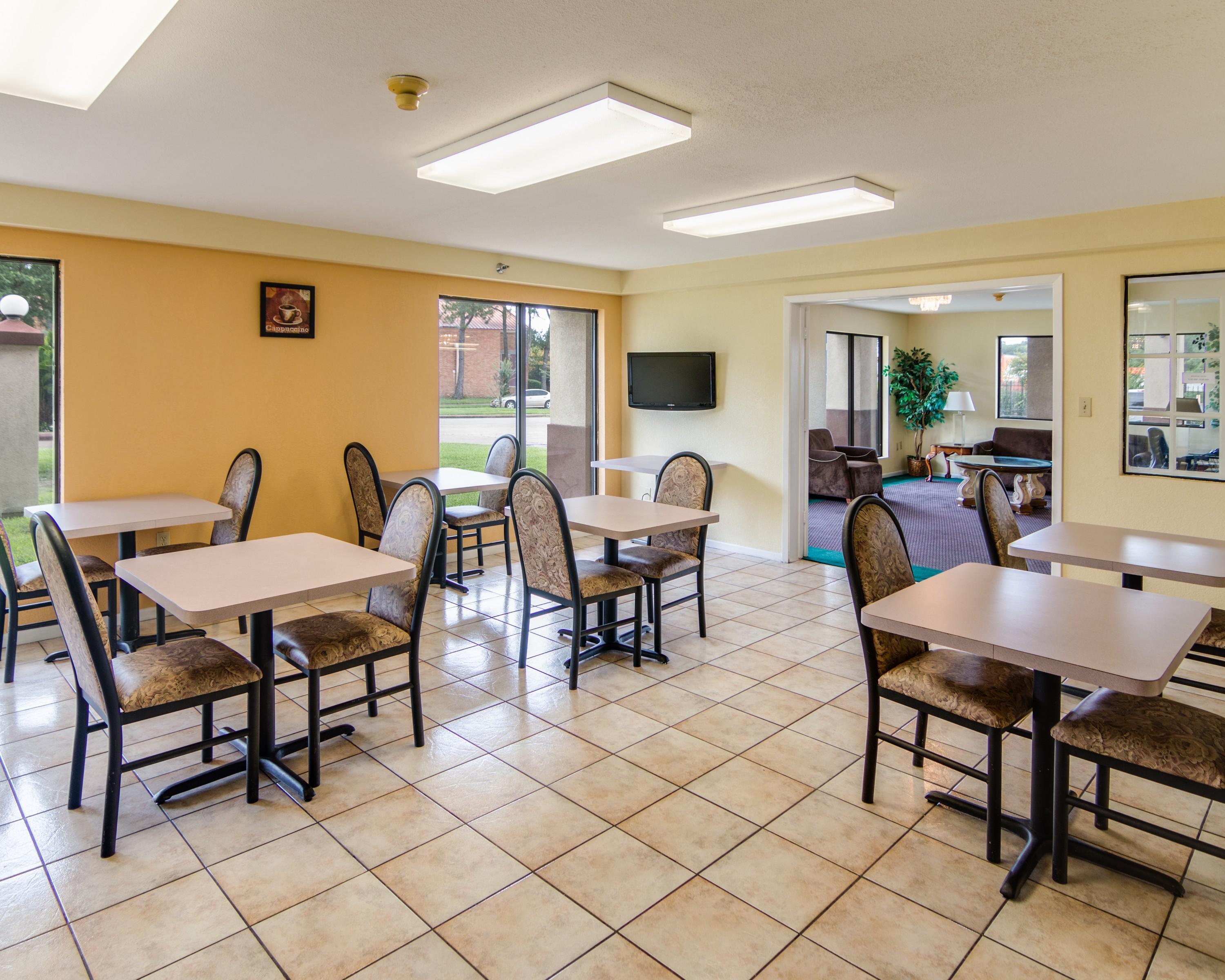 Rodeway Inn & Suites Hwy 290 Nw Хьюстон Экстерьер фото