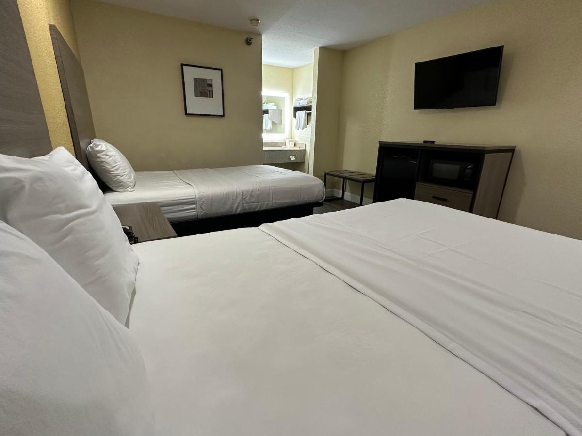 Rodeway Inn & Suites Hwy 290 Nw Хьюстон Экстерьер фото