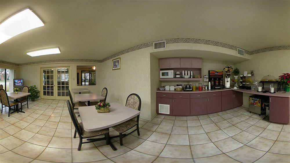 Rodeway Inn & Suites Hwy 290 Nw Хьюстон Экстерьер фото